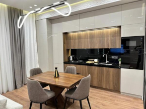 LUXUARY Apartment in Yerevan on Khorenatsi Street,OPEN Balcony,Near GOLD Market